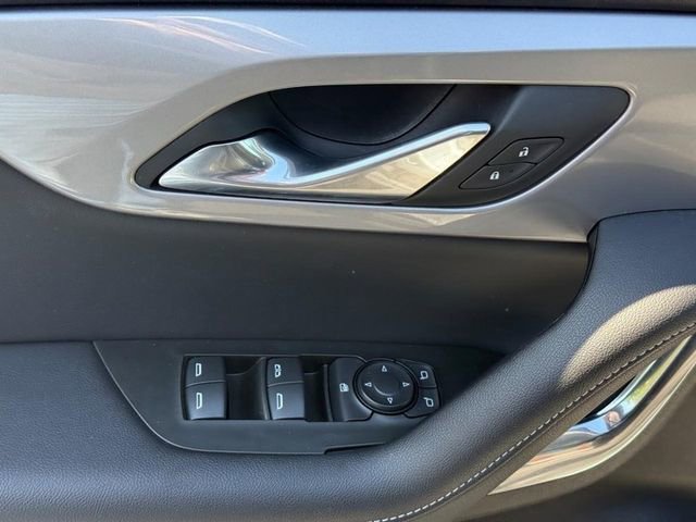 Used 2025 Chevrolet Blazer LT AWD/4WD image 18
