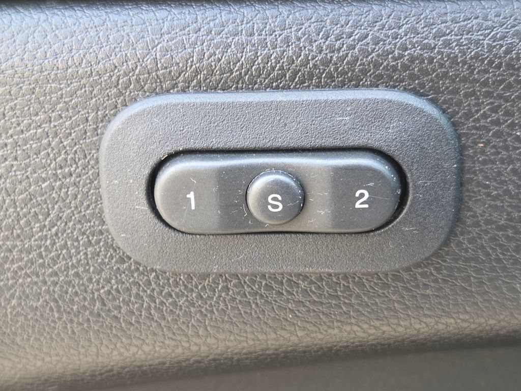 Used 2016 Jeep Grand Cherokee Limited 75th Anniversary AWD/4WD image 33