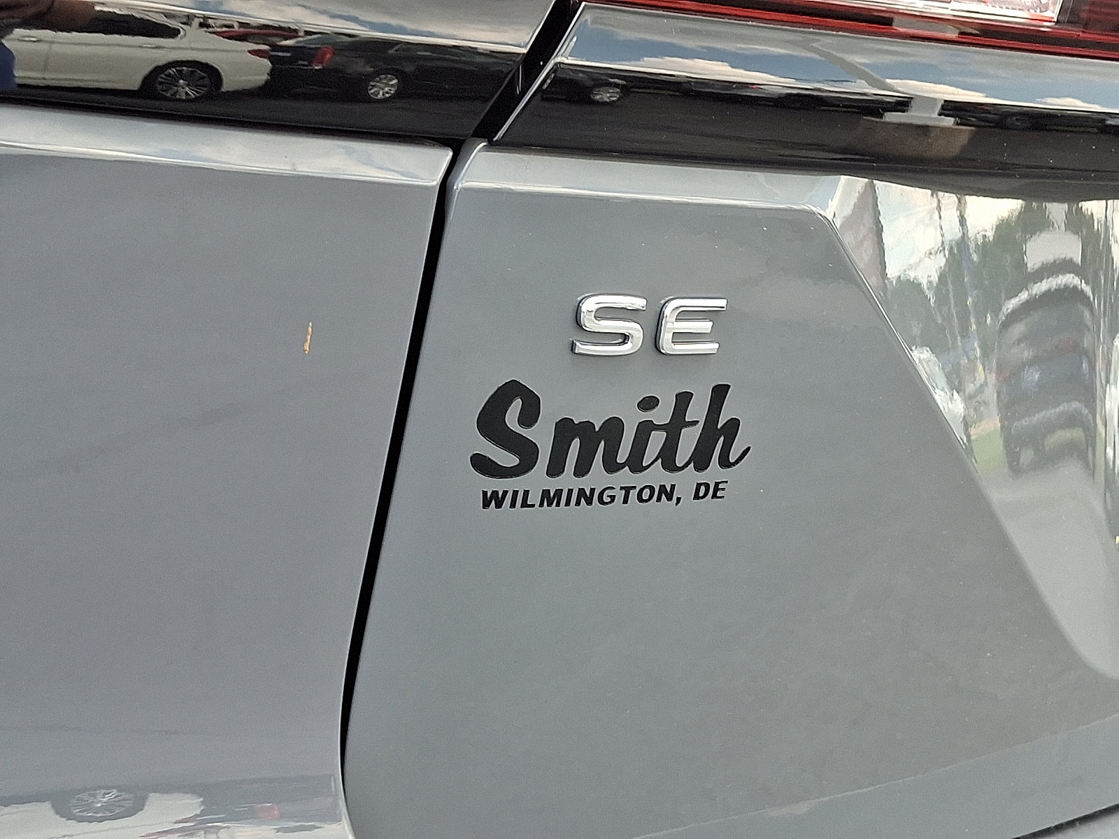 Certified 2025 Volkswagen Atlas Peak Edition SE image 33
