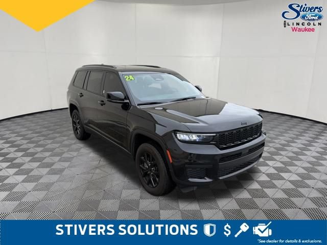 Used 2024 Jeep Grand Cherokee L Altitude AWD/4WD image 3
