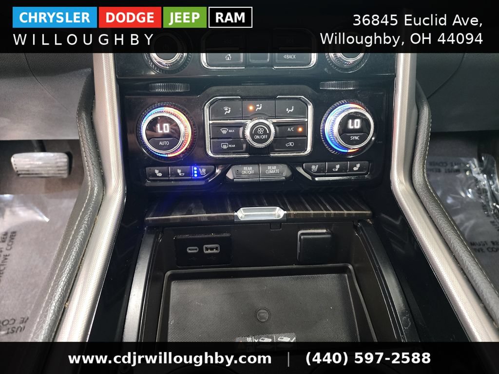 Used 2023 GMC Yukon Denali AWD/4WD image 24