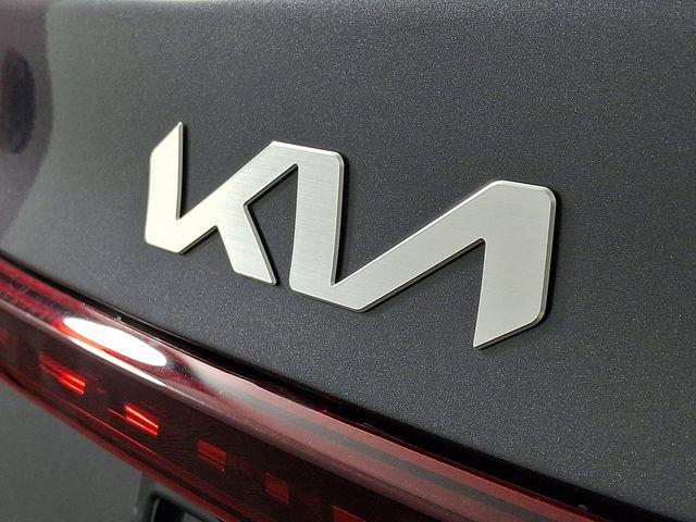 Used 2023 Kia Forte LXS FWD image 29