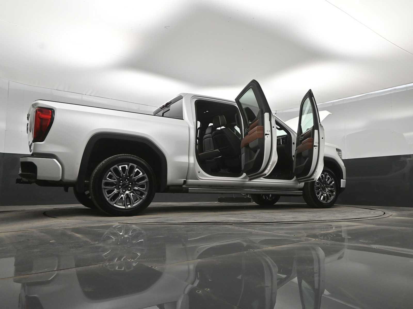 Used 2024 GMC Sierra 1500 Denali Ultimate image 43