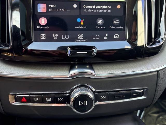 Used 2025 Volvo XC60 B5 Plus AWD/4WD image 28