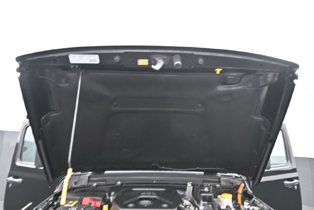 Used 2024 Jeep Wrangler Unlimited AWD/4WD image 21