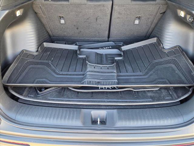 Used 2025 Honda HR-V Sport image 6