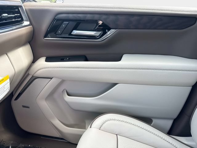 New 2026 GMC Yukon XL Denali w/ Denali Reserve Package AWD/4WD image 26