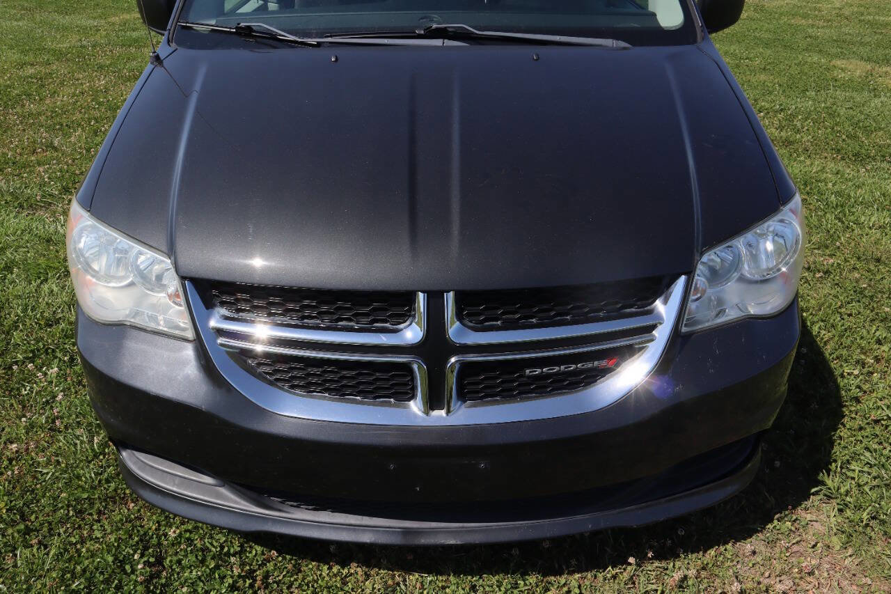 Used 2012 Dodge Grand Caravan American Value Package FWD image 20