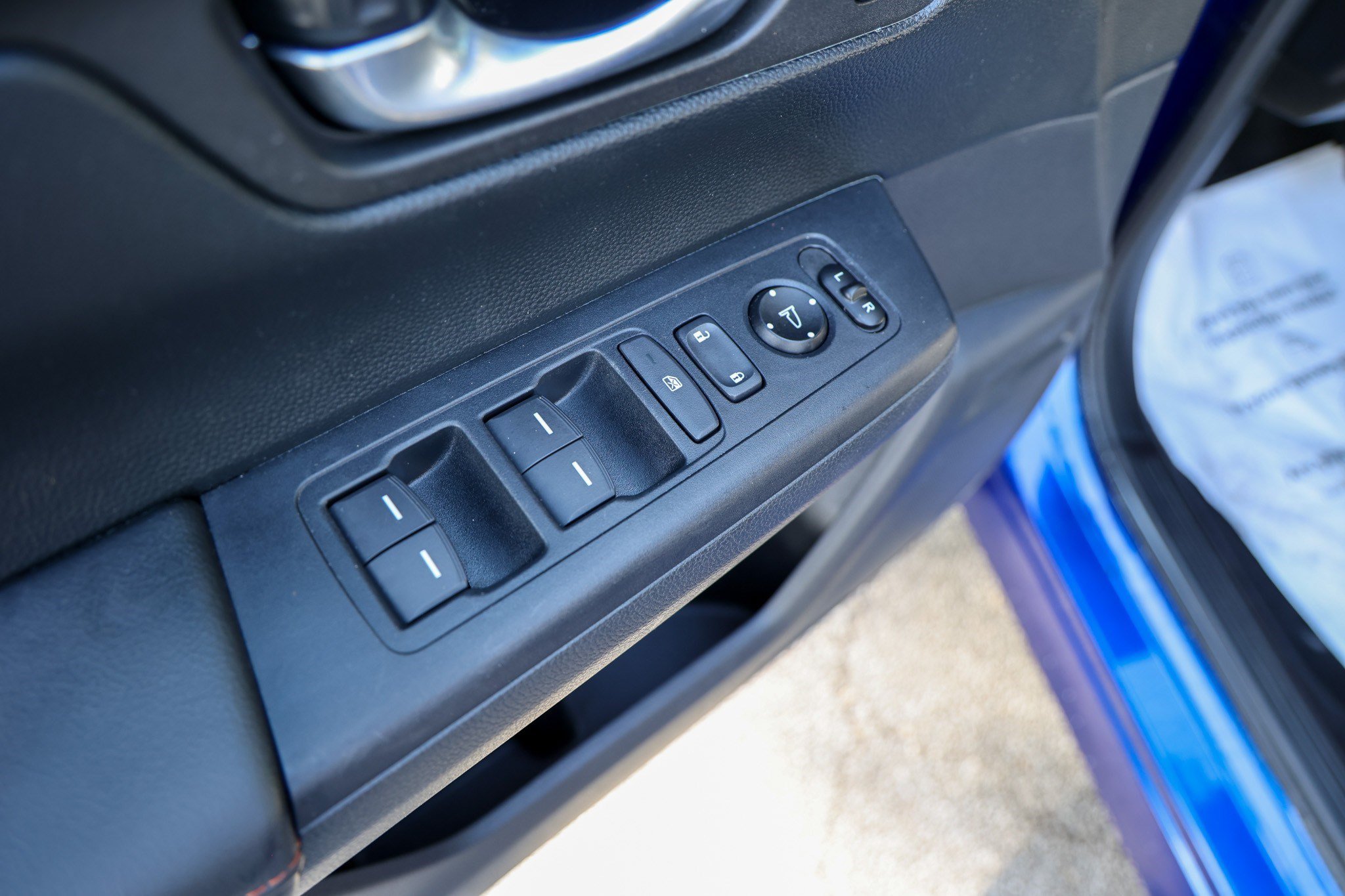 Used 2025 Honda CR-V Sport-L image 30