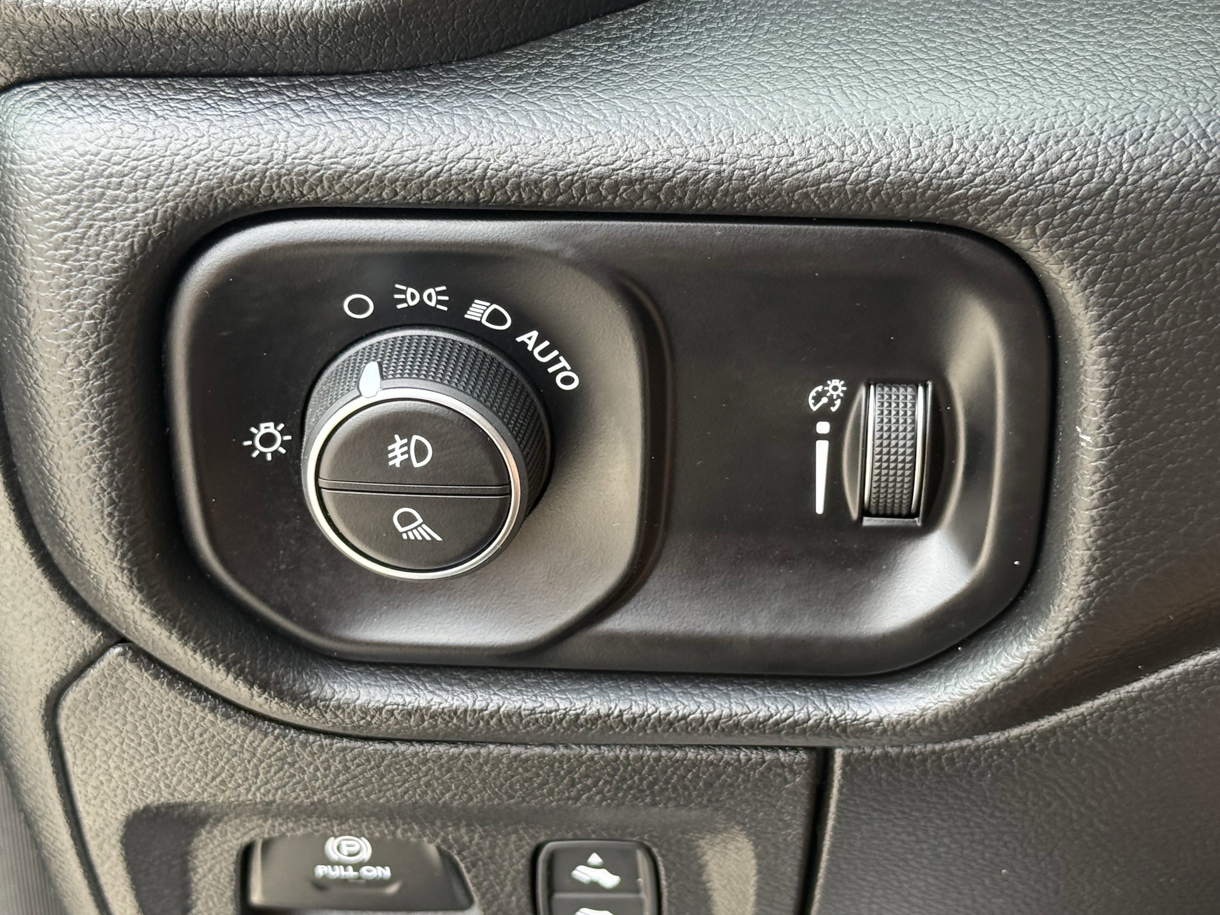 Used 2025 RAM 1500 Big Horn image 24