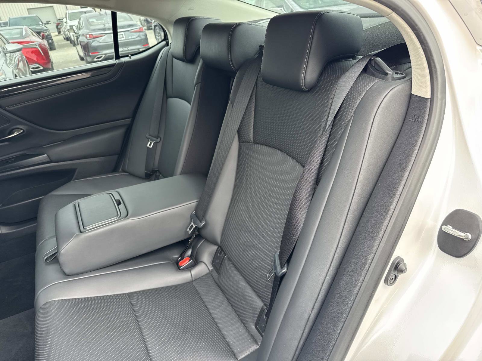 Used 2021 Lexus ES 350 w/ Protection Package (P3) image 12