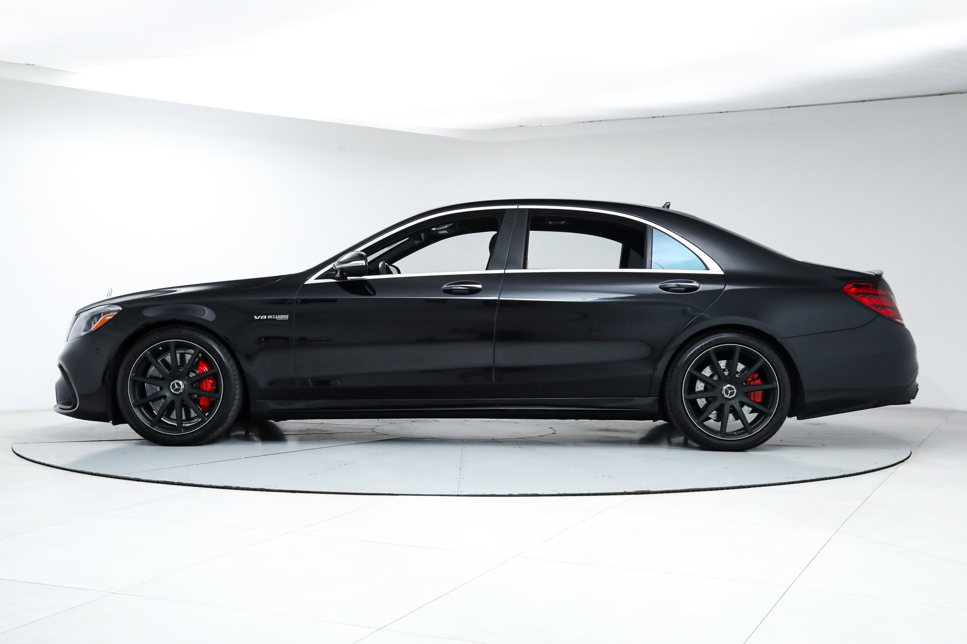 Used 2020 Mercedes-Benz S 63 AMG 4MATIC Sedan image 2