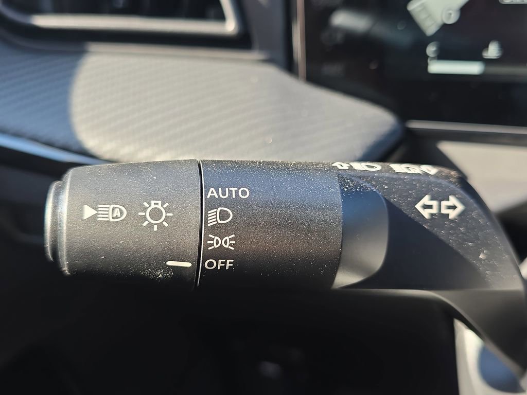 New 2026 Nissan Kicks SR FWD image 29