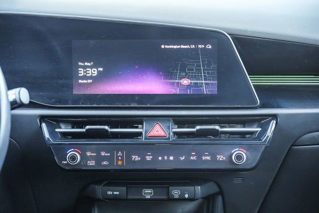 Certified 2023 Kia Niro EX FWD image 15