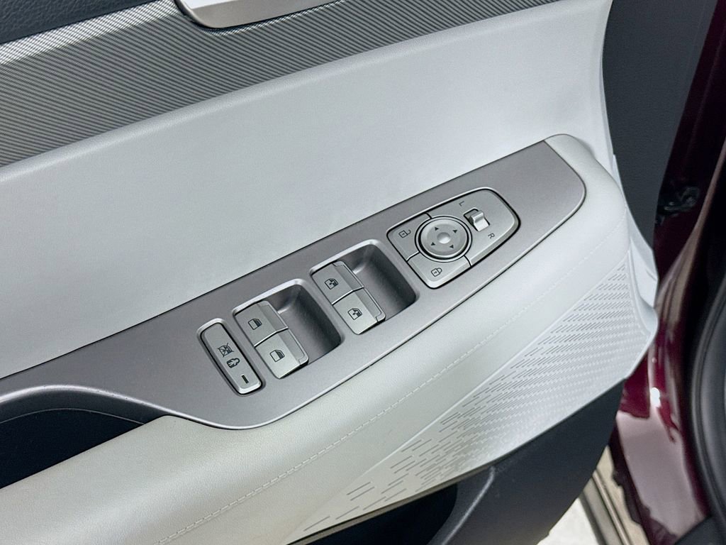 Used 2025 Hyundai Palisade SEL FWD image 19