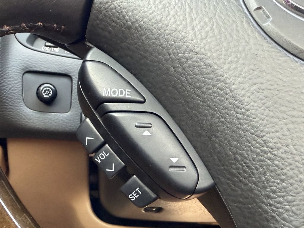 Used 2006 Lexus SC 430 Convertible RWD image 27