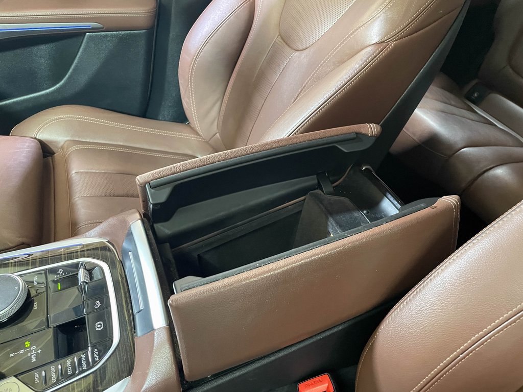 Used 2021 BMW X7 xDrive40i w/ Premium Package image 18