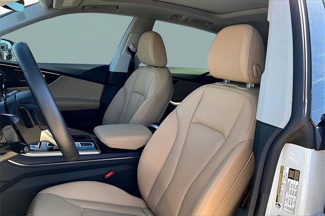 Used 2023 Audi Q8 Premium Plus w/ Premium Plus Package image 27