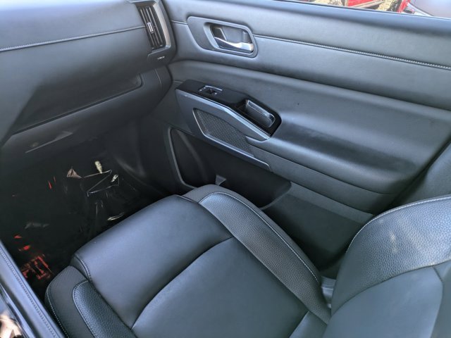 Used 2023 Nissan Pathfinder SL w/ SL Premium Package image 15