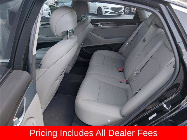 Used 2018 Genesis G80 3.8 RWD image 13
