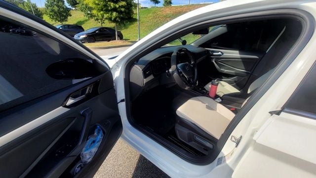 Used 2019 Volkswagen Jetta R-Line FWD image 9