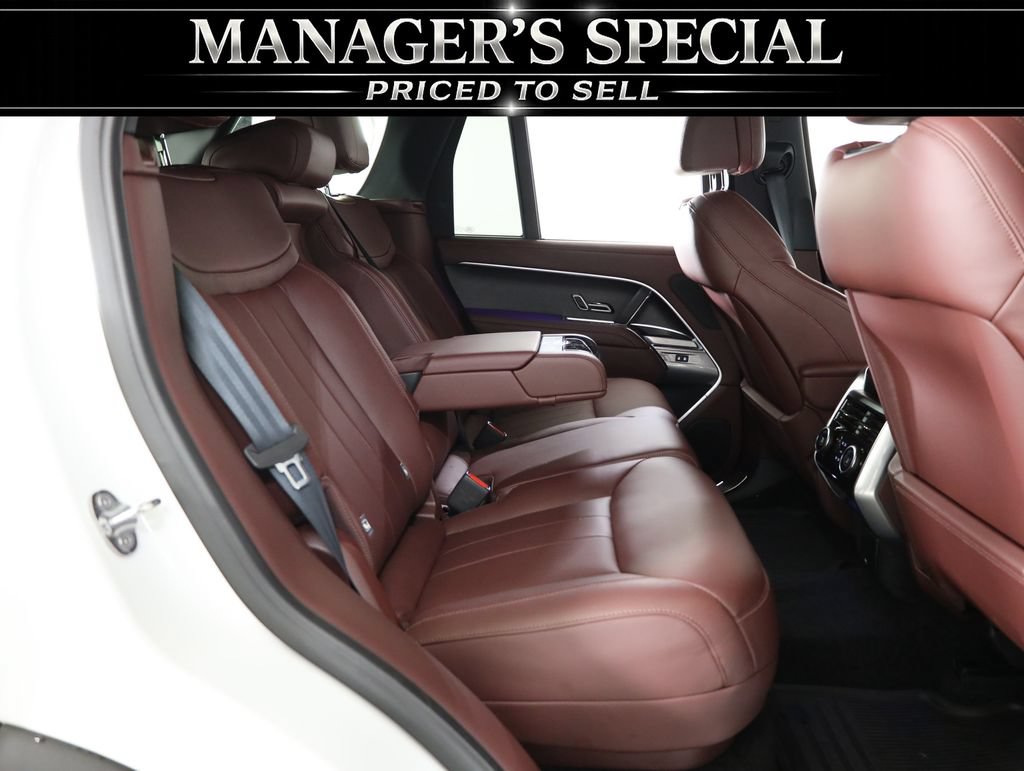 Used 2025 Land Rover Range Rover SE AWD/4WD image 59