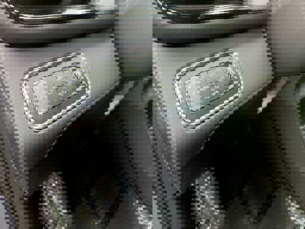 New 2026 Buick Enclave Sport Touring w/ Power Package image 33