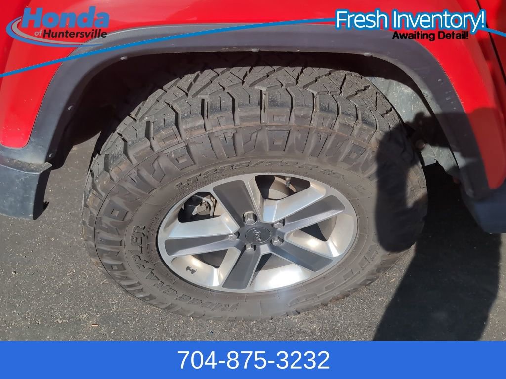 Used 2020 Jeep Wrangler Unlimited Sahara image 10