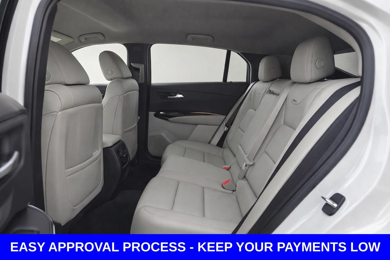 Used 2023 Cadillac XT4 Premium Luxury FWD image 18