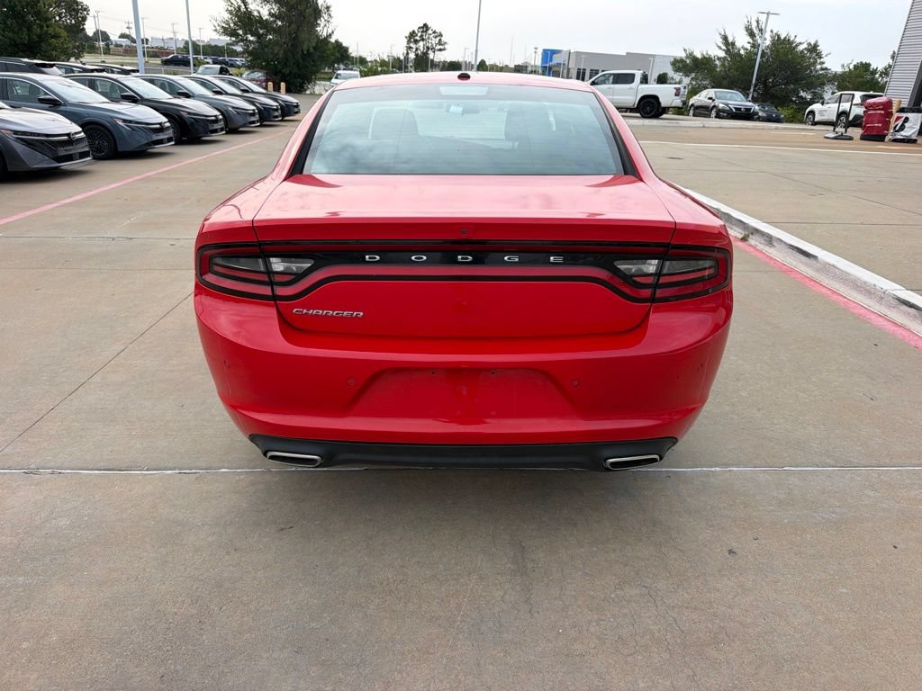 Used 2022 Dodge Charger SXT RWD image 4