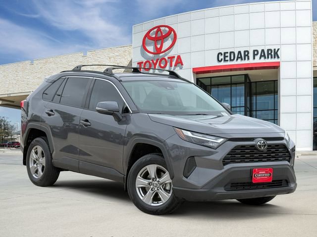 Used 2022 Toyota RAV4 XLE w/ Convenience Package image 1
