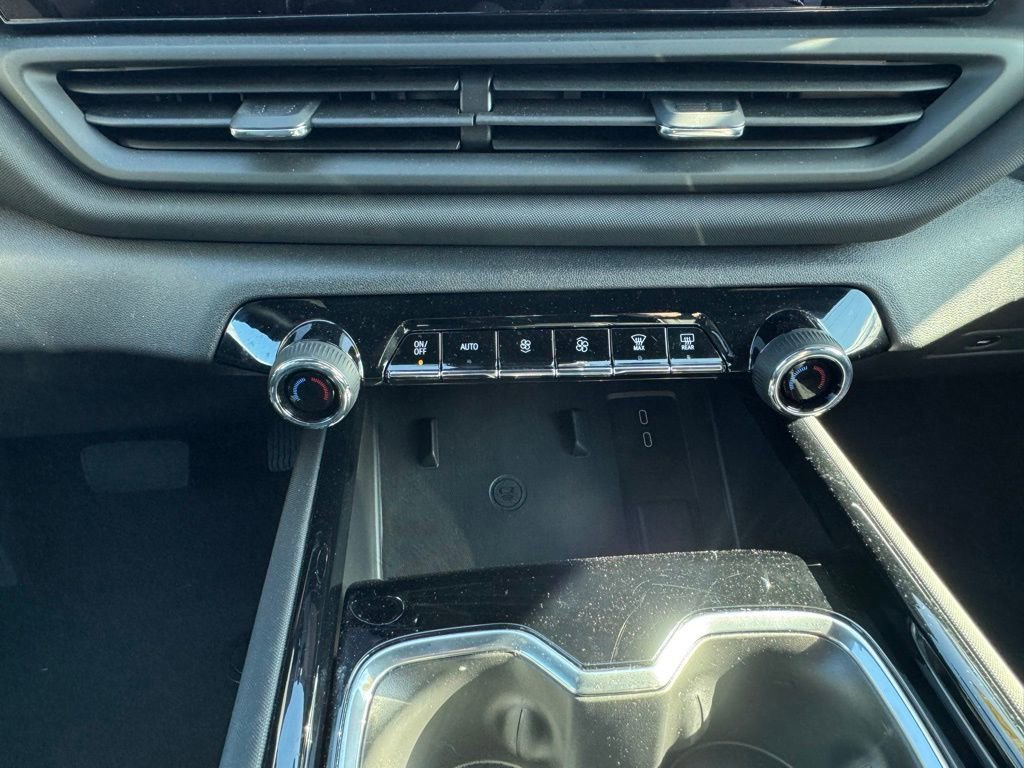 New 2026 Chevrolet Silverado EV LT w/ Plus Package AWD/4WD image 30