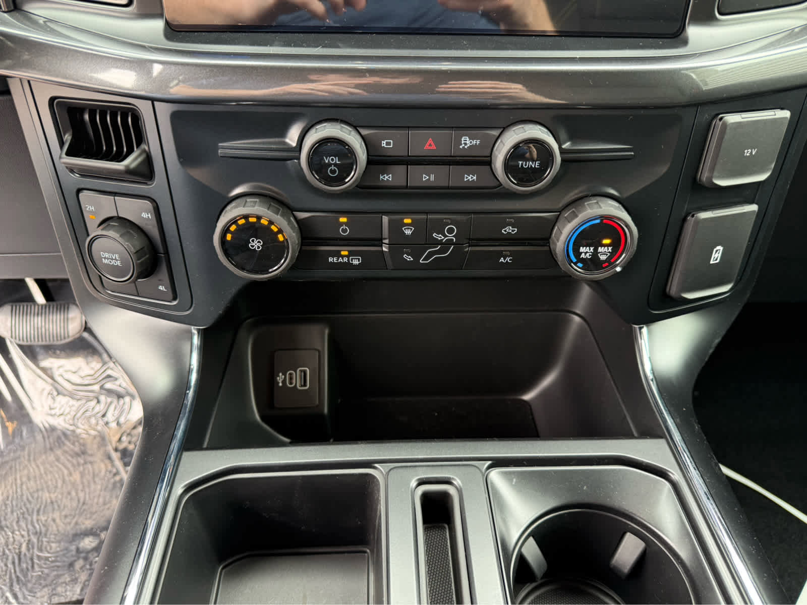 New 2025 Ford F150 STX w/ STX Black Appearance Package image 15