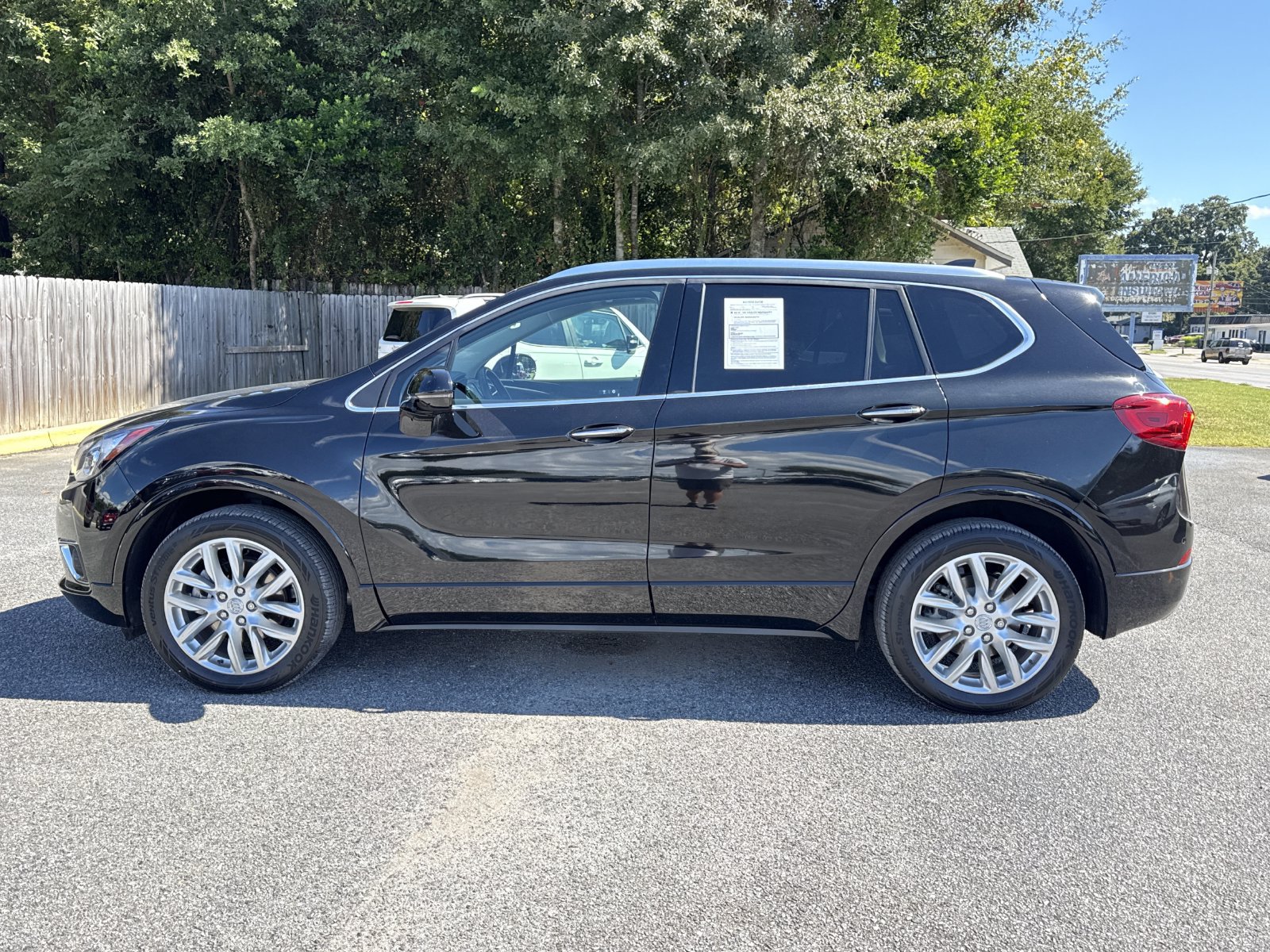 Used 2020 Buick Envision Premium w/ Driver Confidence Package AWD/4WD image 2