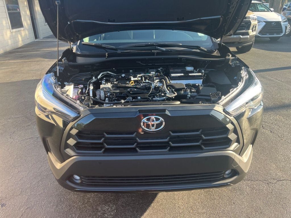 Used 2026 Toyota Corolla Cross XLE w/ Convenience Package FWD image 21