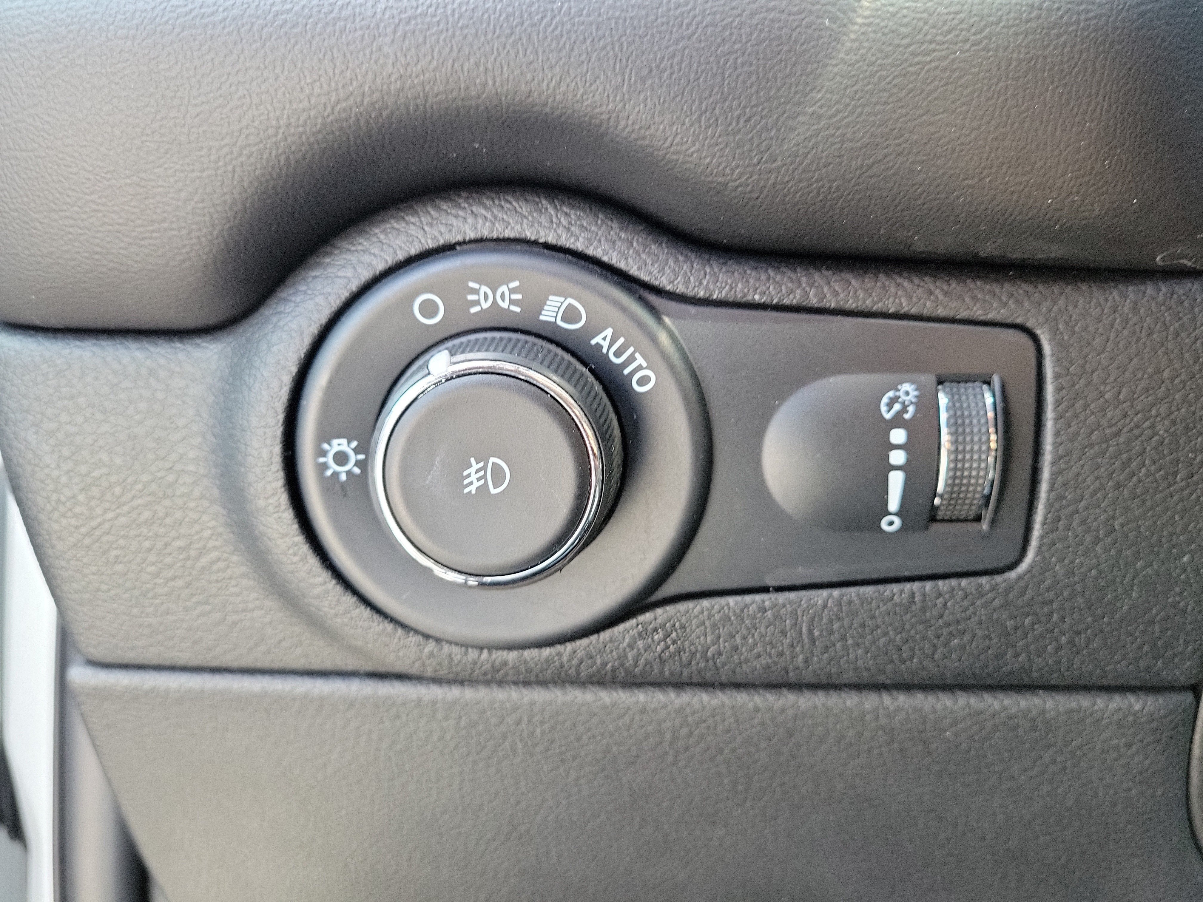 Used 2022 Dodge Durango R/T RWD image 21