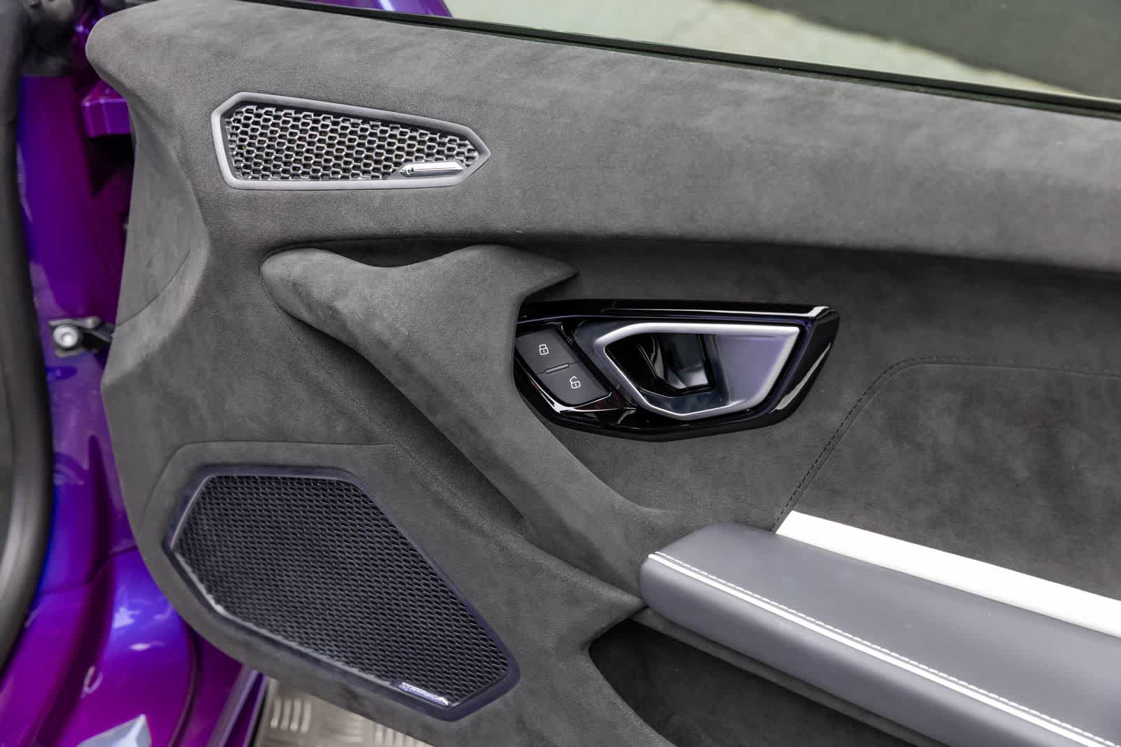 Used 2024 Lamborghini Huracan Tecnica RWD image 47