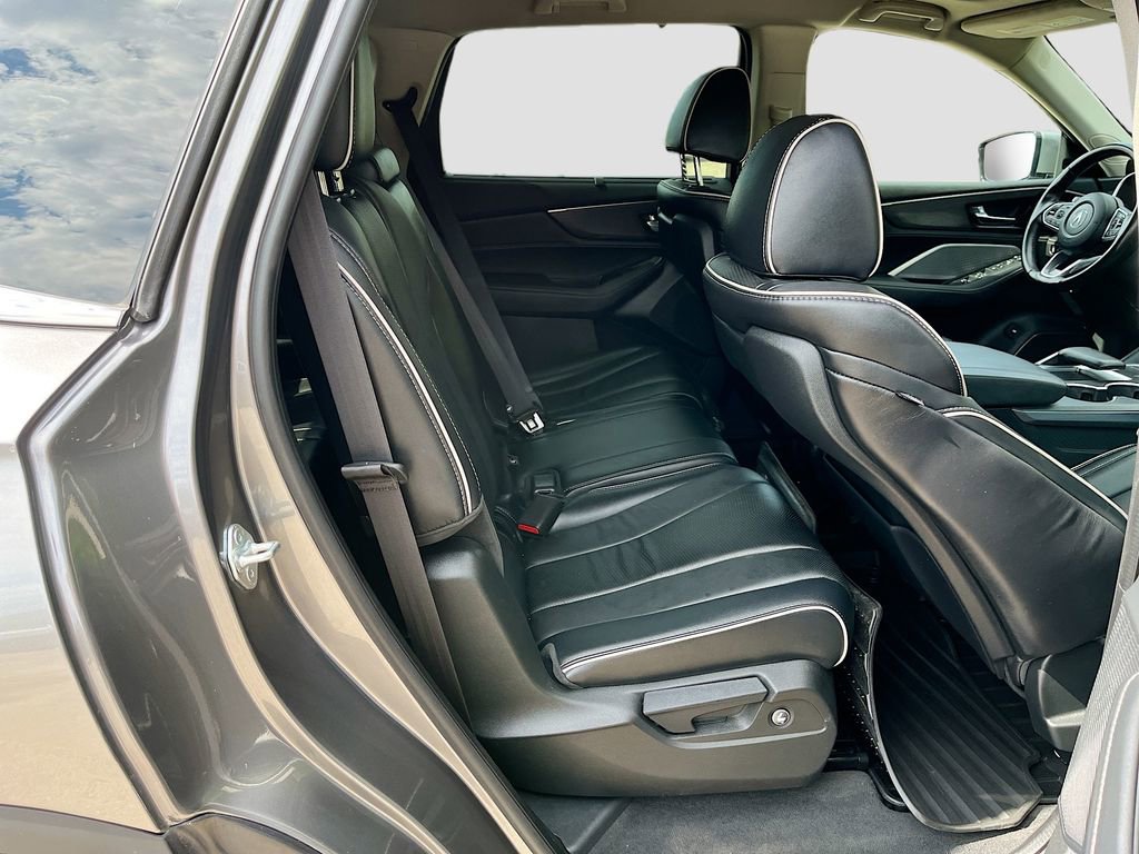 Used 2023 Acura MDX SH-AWD w/ Advance Package image 30