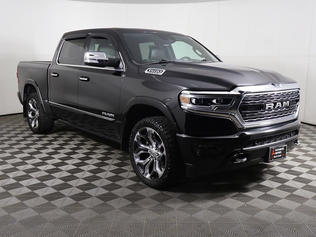 Used 2022 RAM 1500 Limited w/ Body-Colour Bumper Group AWD/4WD image 2