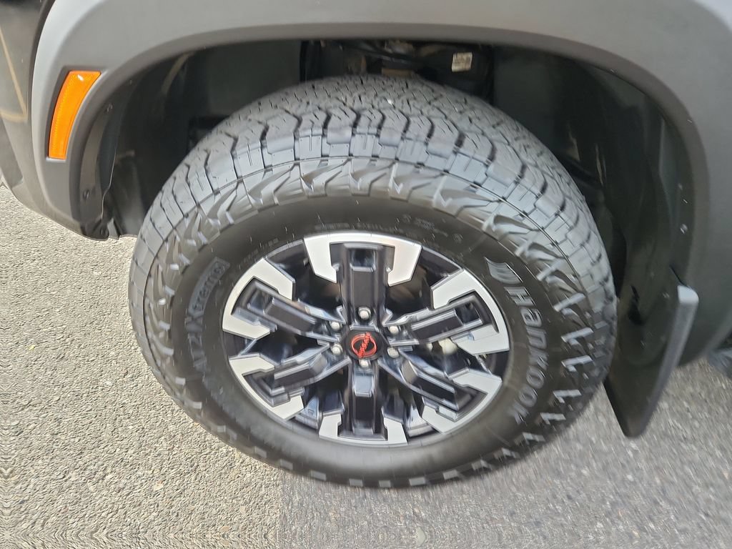 Used 2023 Nissan Frontier PRO-4X w/ Technology Package AWD/4WD image 19