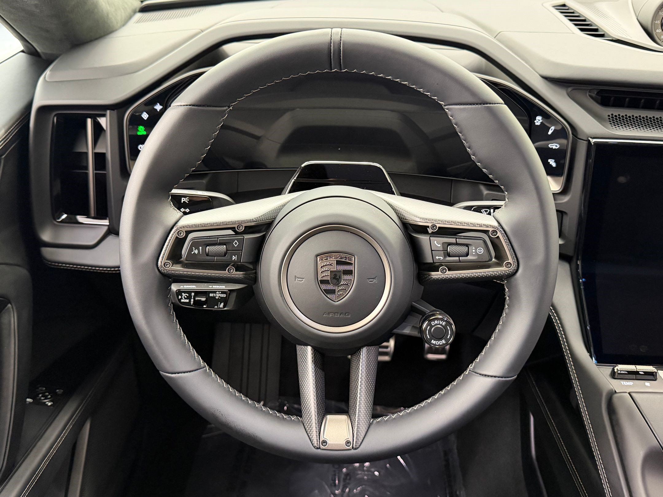 New 2026 Porsche Cayenne Turbo AWD/4WD image 11