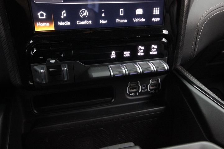 Used 2022 RAM 1500 Limited w/ Body-Colour Bumper Group AWD/4WD image 26