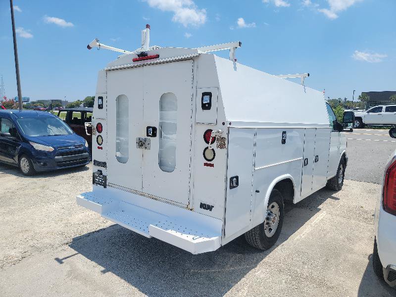 Used 2016 GMC Savana 3500 RWD image 6