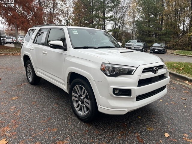 Used 2022 Toyota 4Runner TRD Sport image 2
