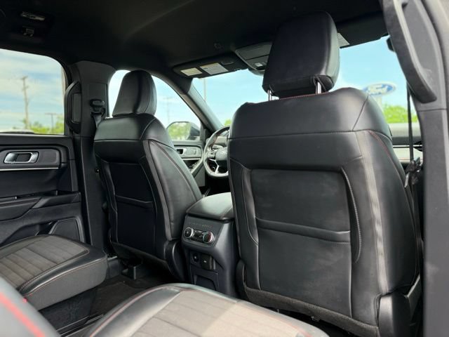 Used 2025 Ford Explorer ST-Line AWD/4WD image 22