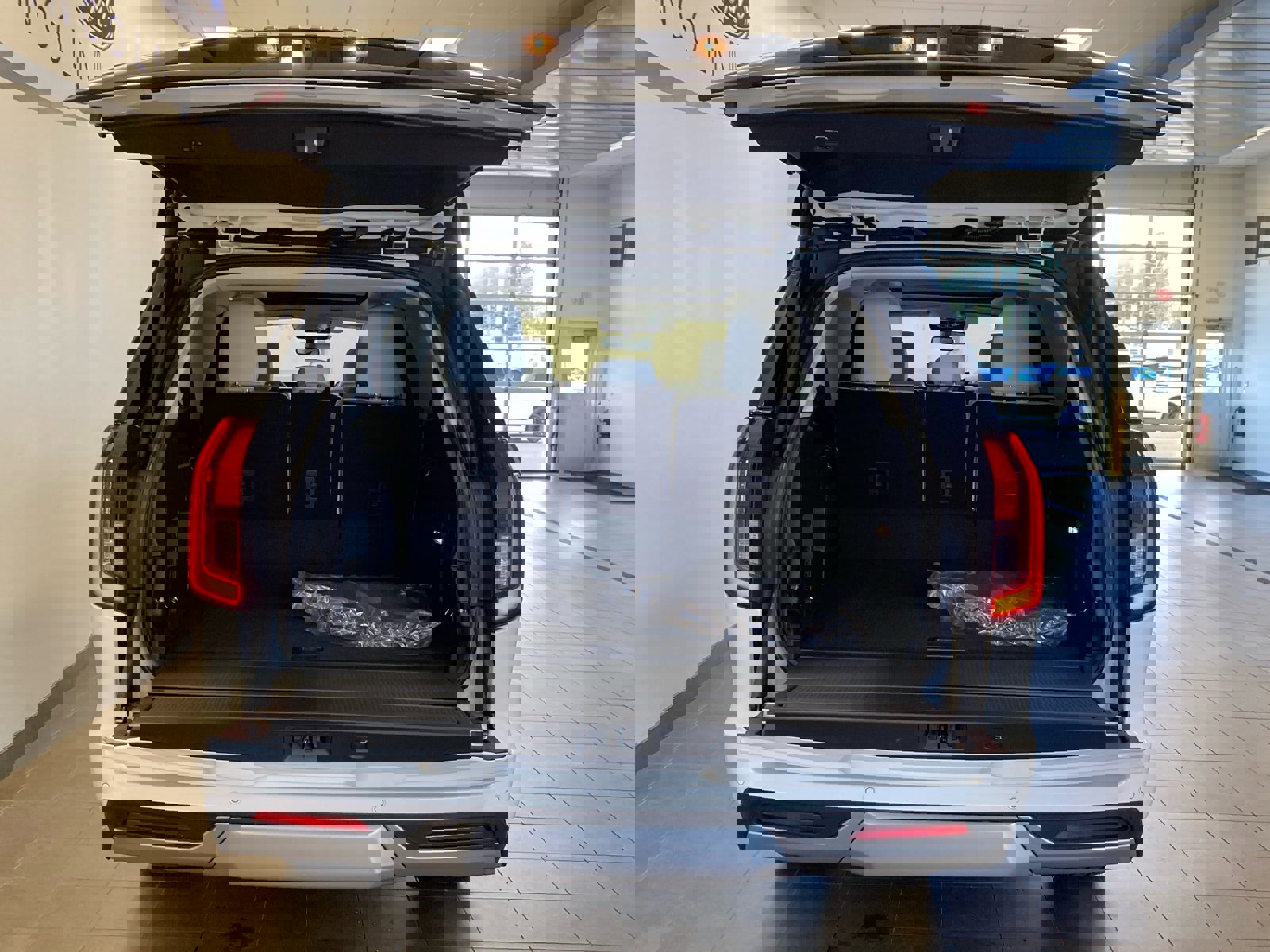 New 2025 Ford Expedition Max Platinum w/ Platinum Ultimate Package image 11