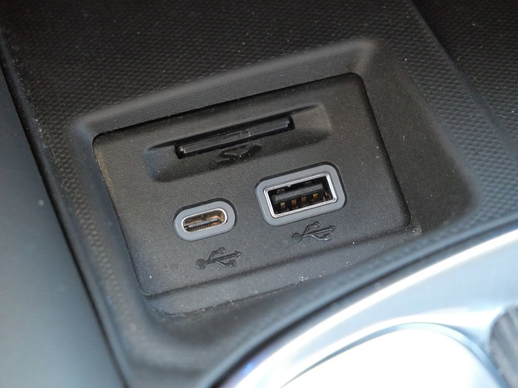 Used 2024 Buick Enclave Avenir w/ Avenir Technology Package image 48