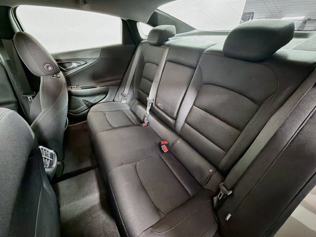 Used 2024 Chevrolet Malibu LT FWD image 23