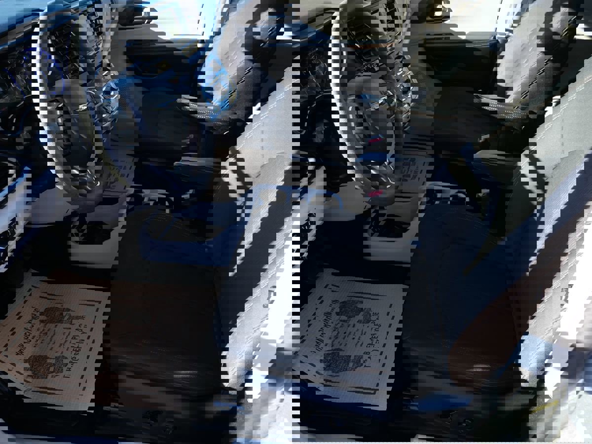 Used 2017 Chrysler Pacifica LX image 10