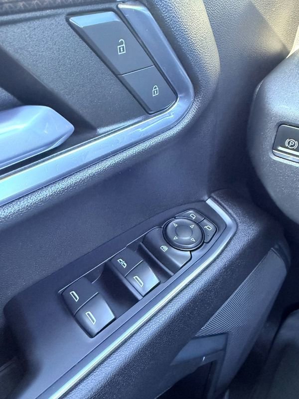 Used 2023 Chevrolet Silverado 1500 LT image 24